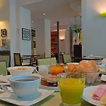 Hotel Marais Bastille 3*