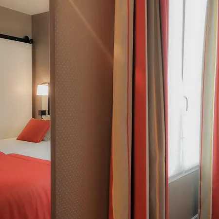 Hotel Marais Bastille 3*