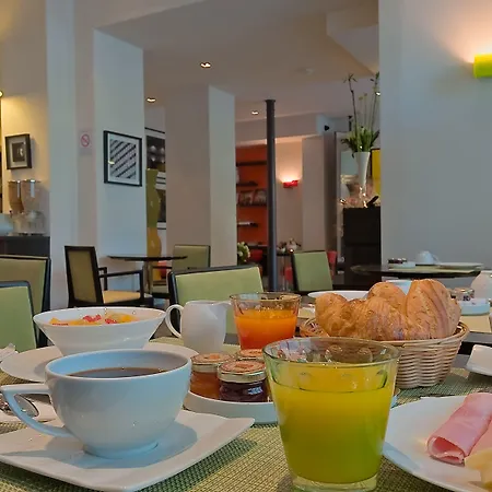 Hotel Marais Bastille 3*