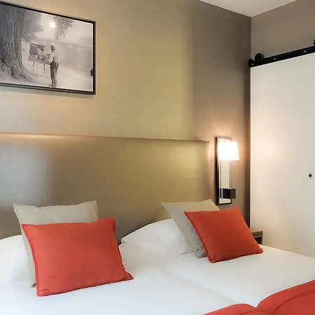 Отель Marais Bastille 3*