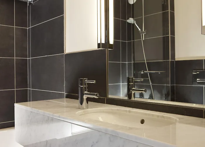 Marais Bastille Париж